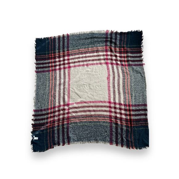 Maurice's Super Soft Multicolor Plaid Pashmina Fringe Scarf Multiple Wear OS - Picture 3 of 4